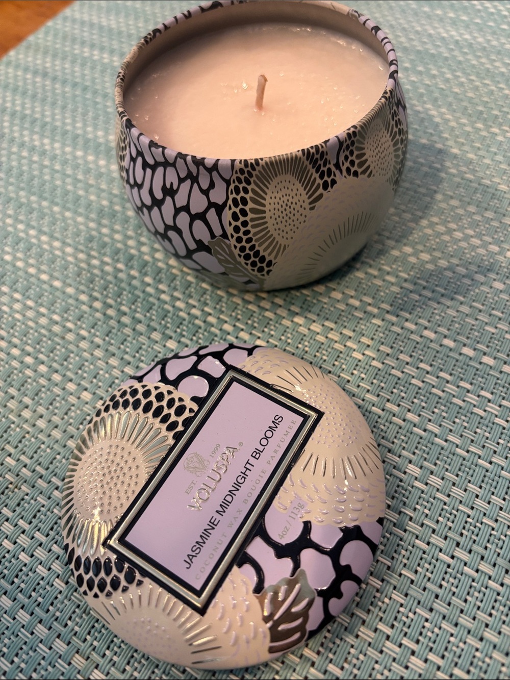 Voluspa- Jasmine Midnight Blooms 4oz Candle- NWT